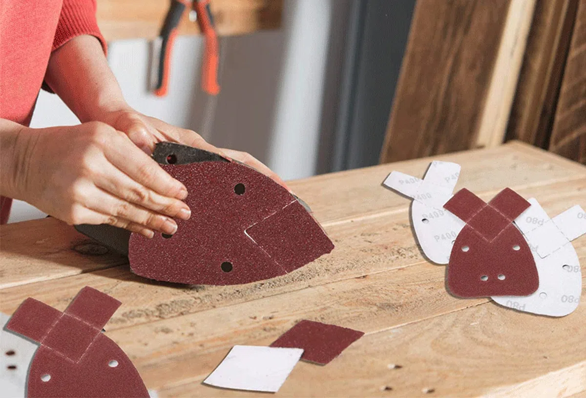 50 Hojas de Lija Mouse de Papel de Lija Triangular, 4 Agujeros, Grosor 40/60/80/120/240 para Black and Decker Lijadora Pulido/Eliminación de Oxido